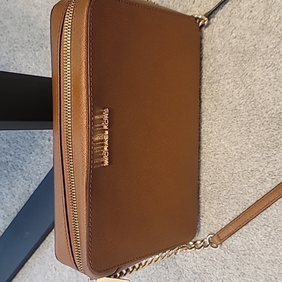 MK Jet set Large Saffiano leather crossbody - Picture 5 of 9